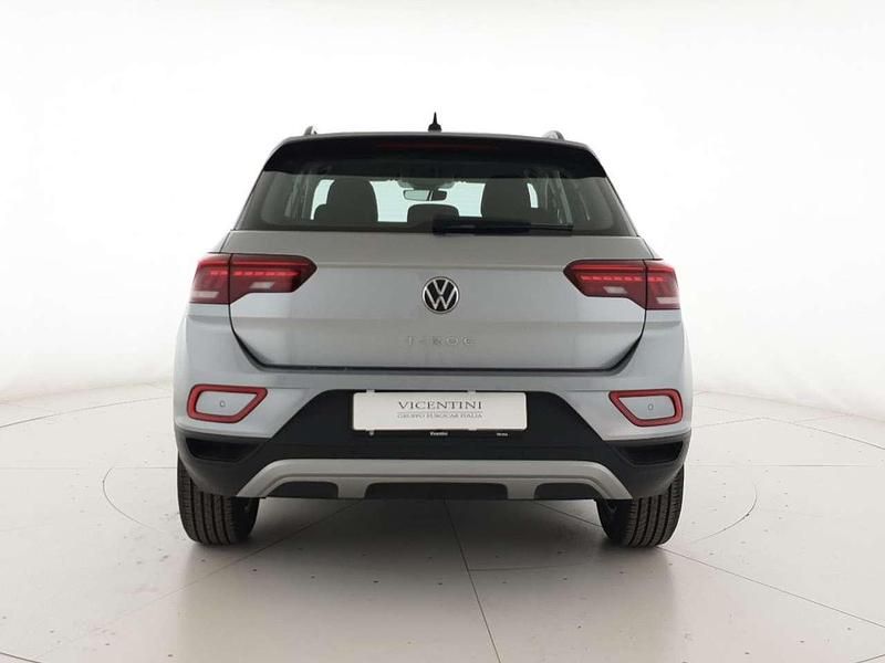 Usata VW T-Roc Life 150 CV (110 kW) 2023 Pyrit silver metallizzato SUV
