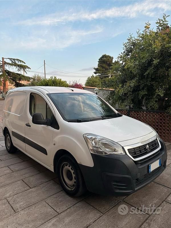 Usata Peugeot Partner 2016 Bianco Monovolume