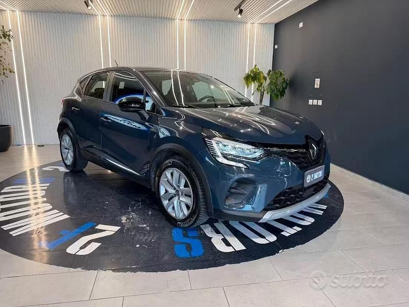 Usata Renault Captur Intens 101 CV (74 kW) 2020 Blu/azzurro SUV
