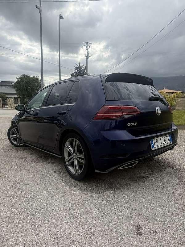 Usata VW Golf VII Highline 110 CV (80 kW) 2018 Berlina