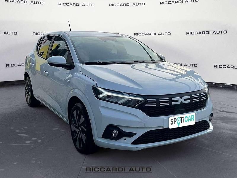 Usata Dacia Sandero Expression 91 CV (66 kW) 2024 Bianco Utilitaria