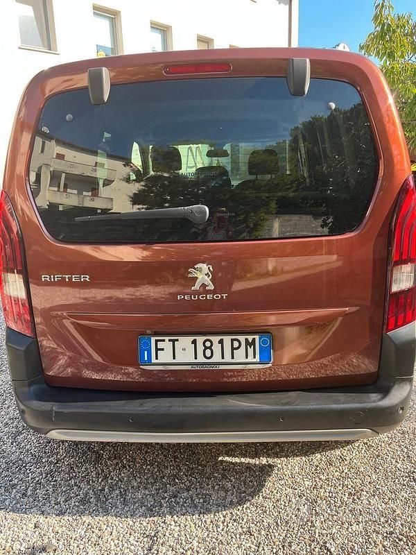 Usata Peugeot Rifter Allure 131 CV (96 kW) 2019 Monovolume