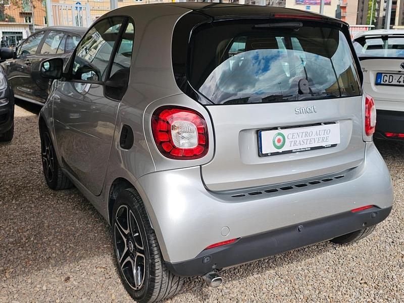 Usata Smart ForTwo Coupé Prime 70 CV (51 kW) 2016 Argento Coupé