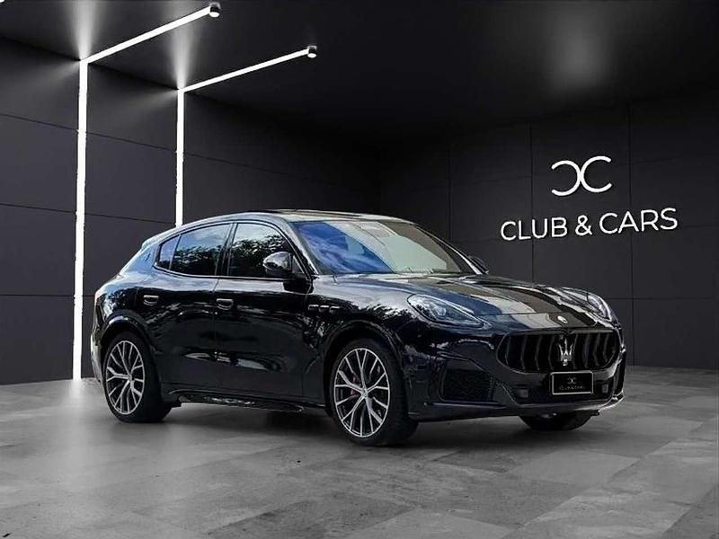 Nero tempesta Usata 2022 Maserati Grecale SUV | 77.500 € (Super prezzo) - Immagine 1/4