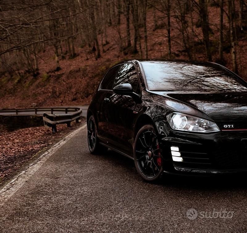 Usata VW Golf VII GTI 245 CV (180 kW) 2013 Nero