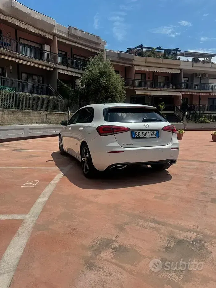 Usata Mercedes A180 136 CV (100 kW) 2020 Bianco Berlina