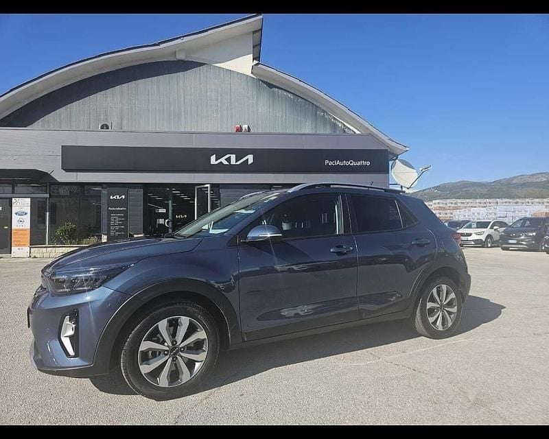 Blu Usata 2024 Kia Stonic Style SUV | 15.200 € (Buon prezzo) - Immagine 1/4