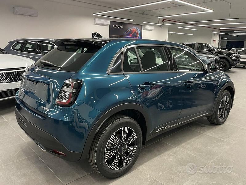 Nuova Fiat 600 Comfort 136 CV (100 kW) 2025 Verde SUV