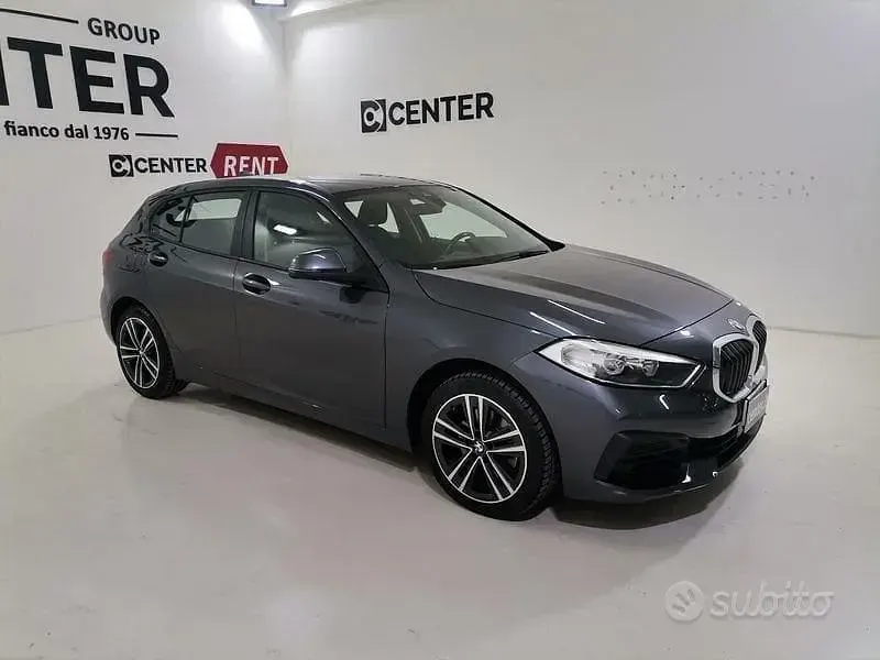 Usata BMW 116 Advantage 116 CV (85 kW) 2021 Grigio Utilitaria