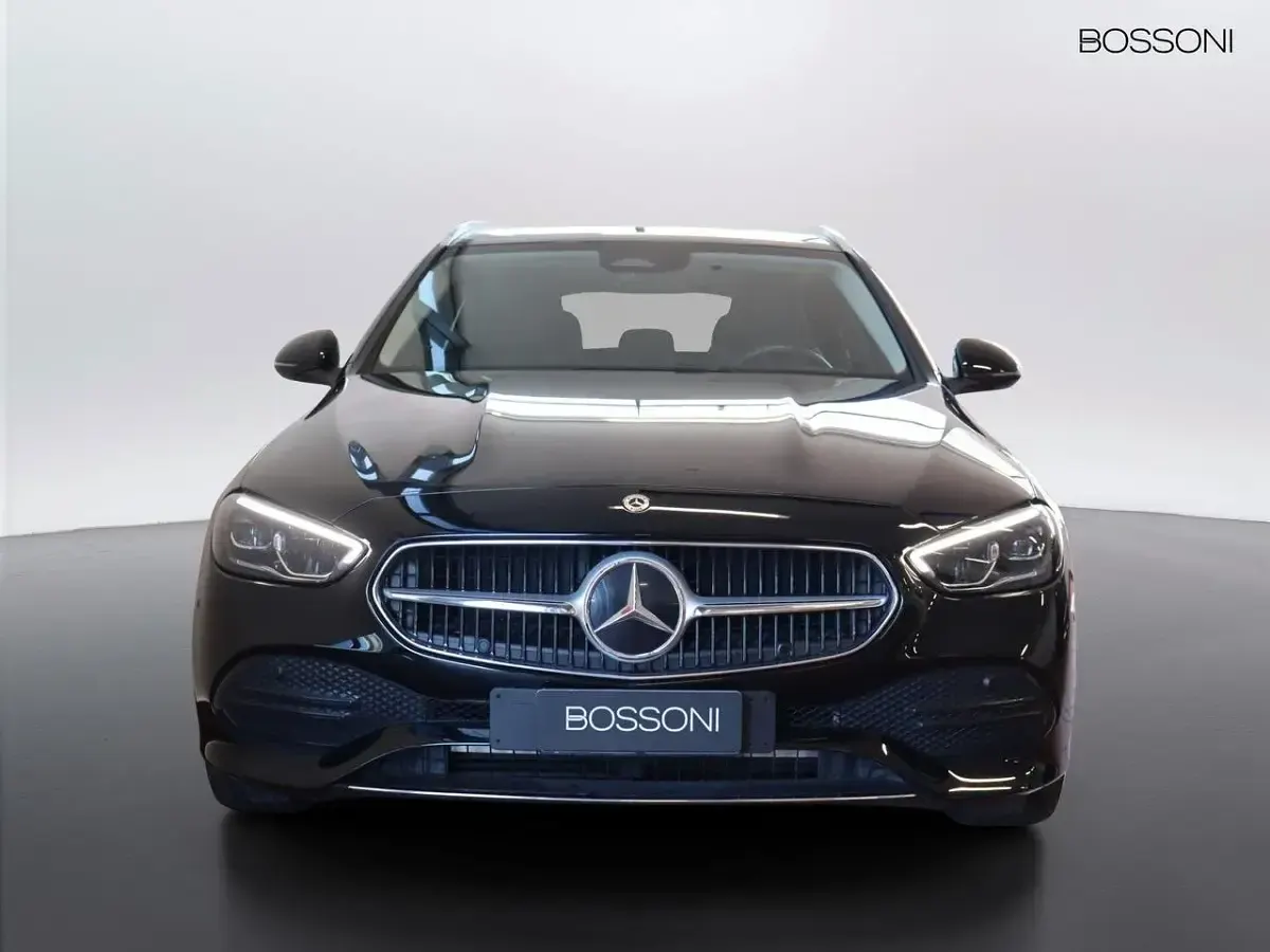 Usata Mercedes 200 Advanced 163 CV (119 kW) 2025 Nero Station wagon
