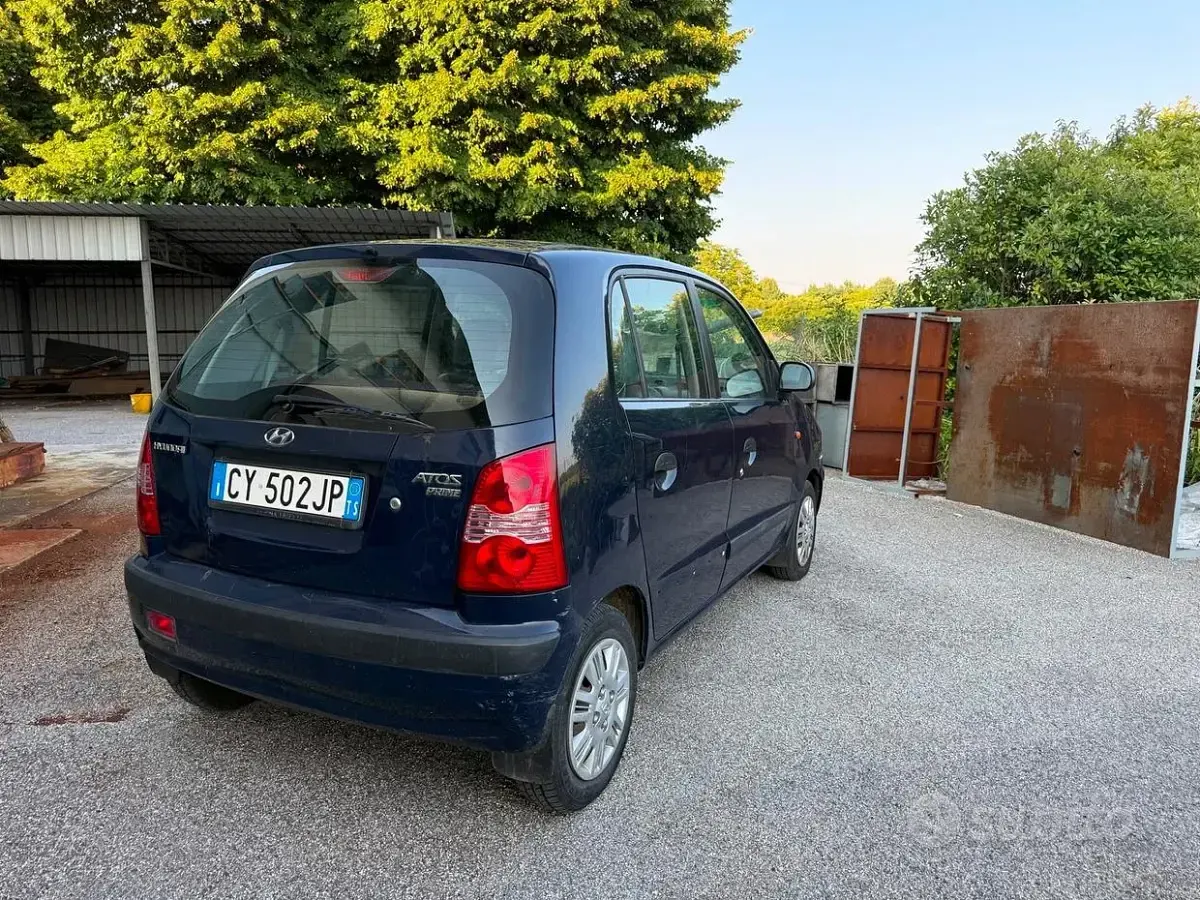 Usata Hyundai Atos 59 CV (43 kW) 2005 Bluazzurro Utilitaria