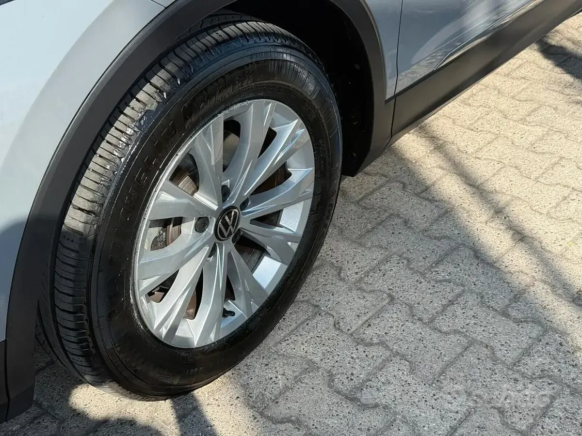 Usata VW Tiguan Life 122 CV (89 kW) 2022 Grigio SUV