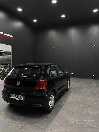 Usata VW Polo Trendline 75 CV (55 kW) 2013 Nero Utilitaria