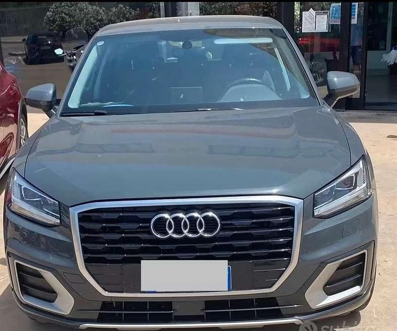 Usata Audi Q2 Admired 116 CV (85 kW) 2020 Grigio SUV