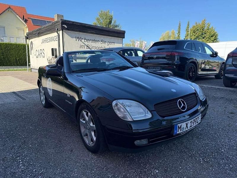 Usata Mercedes SLK230 193 CV (141 kW) 1999 Nero Cabrio