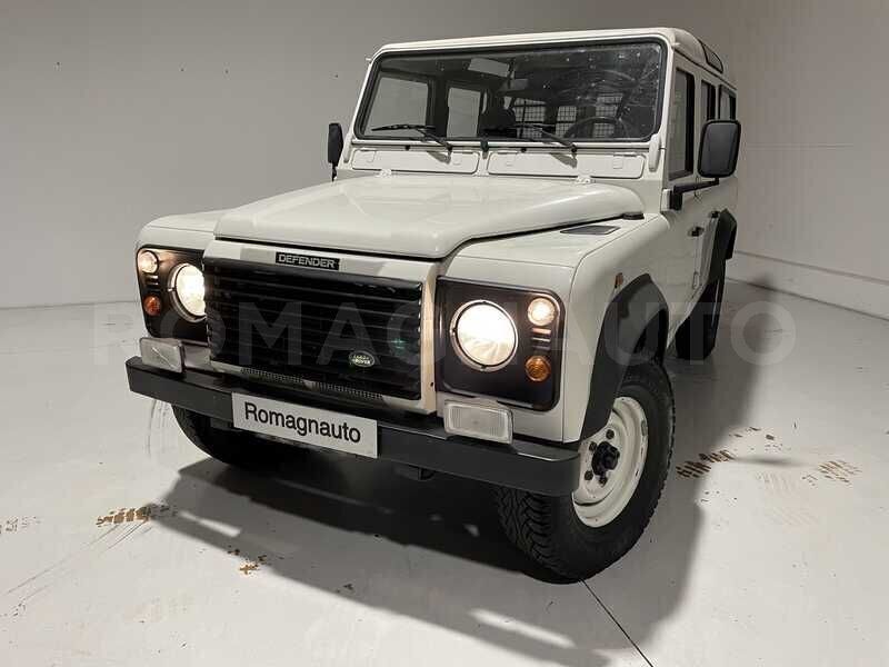 Bianco Usata 2006 Land Rover Defender S SUV | 28.900 € (Buon prezzo) - Immagine 1/4