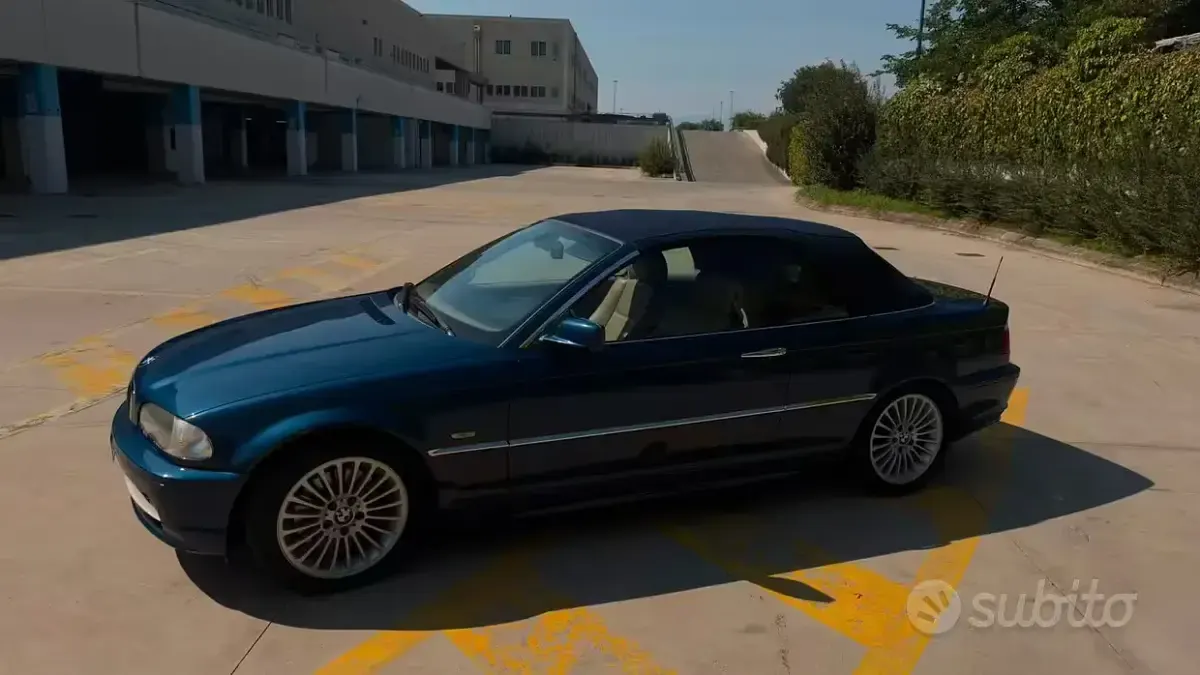 Usata BMW 330 M Sport 231 CV (169 kW) 2026 Bluazzurro Cabrio