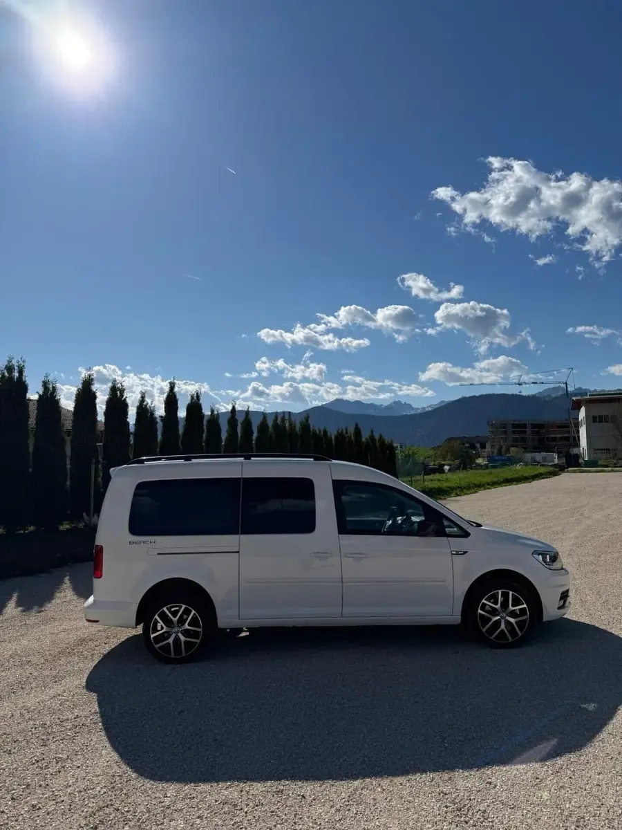 Usata VW Caddy 122 CV (89 kW) 2020 Bianco Monovolume