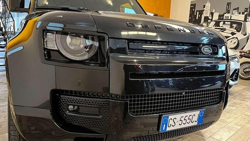 Usata Land Rover Defender SE Dynamic 200 CV (147 kW) 2024 Nero SUV