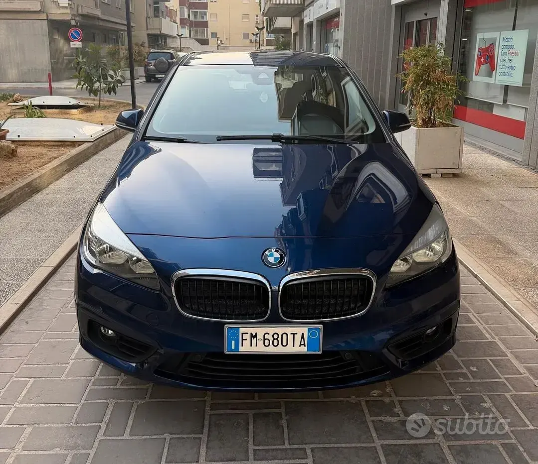 Usata BMW 216 Active Tourer Advantage 116 CV (85 kW) 2017 Blu Monovolume