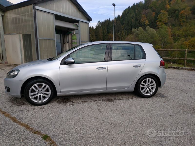 Usata VW Golf VII 102 CV (75 kW) 2012 Utilitaria