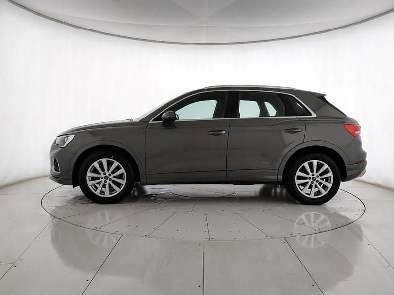 Usata Audi Q3 Advanced 150 CV (110 kW) 2021 Grigio chronos metallizzato SUV