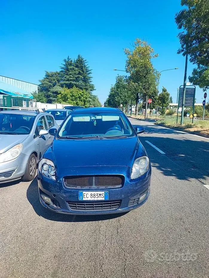 Usata Fiat Croma Dynamic 150 CV (110 kW) 2010 Blu Station wagon