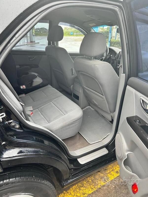 Usata Kia Sorento 140 CV (102 kW) 2009 Nero SUV