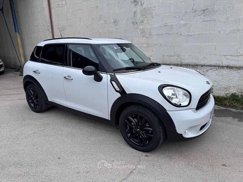 Usata Mini Cooper Countryman 90 CV (66 kW) 2016 Bianco SUV