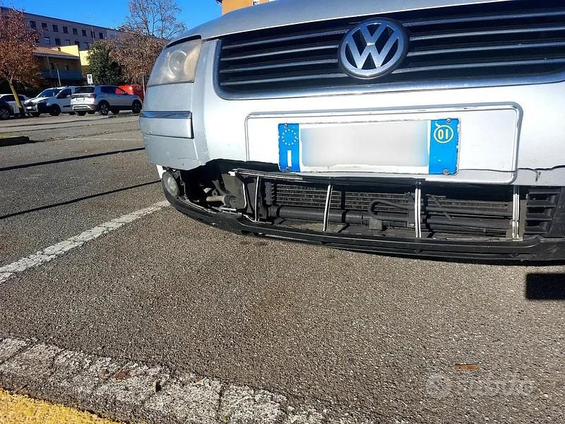 Usata VW Passat 130 CV (95 kW) 2001 Grigio Station wagon