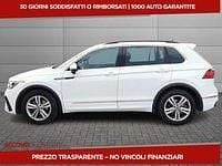 Usata VW Tiguan R-line 150 CV (110 kW) 2023 Bianco SUV
