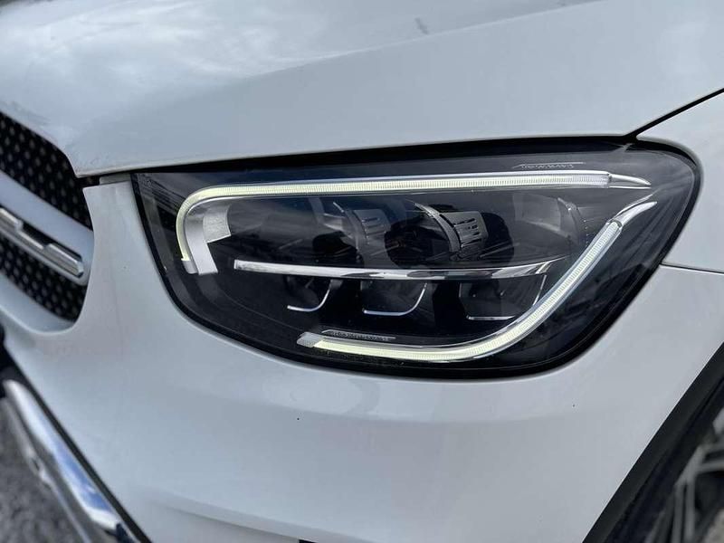 Usata Mercedes GLC300 245 CV (180 kW) 2020 Bianco SUV