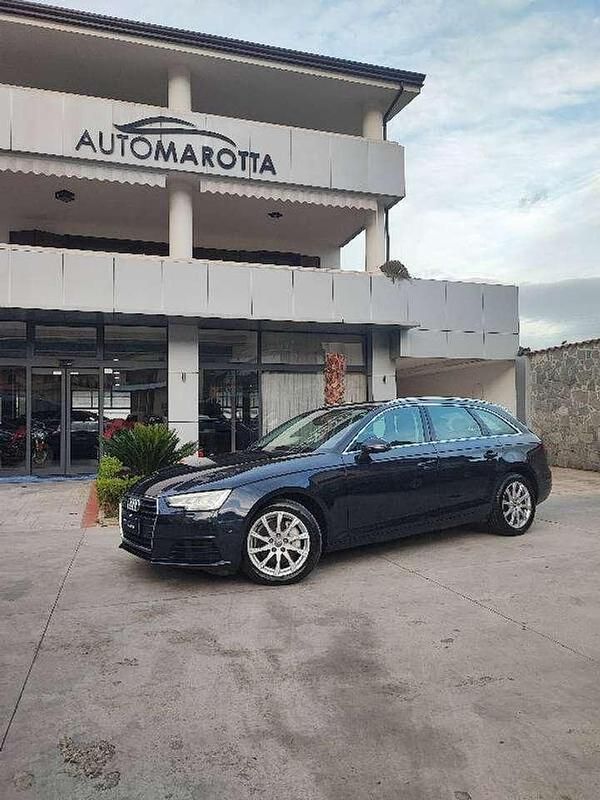 Usata Audi A4 Ambiente 192 CV (141 kW) 2018 Blu Station wagon