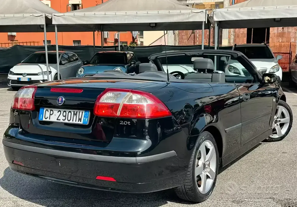 Usata Saab 9-3 Cabriolet Vector 175 CV (128 kW) 2004 Nero Cabrio