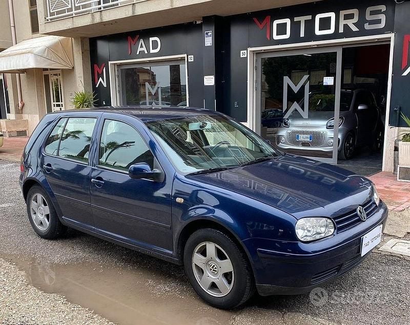 Usata VW Golf IV 115 CV (84 kW) 2002 Grigio Berlina