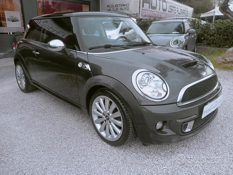 Usata Mini Cooper SD 143 CV (105 kW) 2012 Grigio Utilitaria