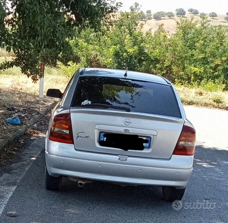 Grigio Usata 2002 Opel Astra Due volumi | 1500 € (Buon prezzo) - Immagine 1/1