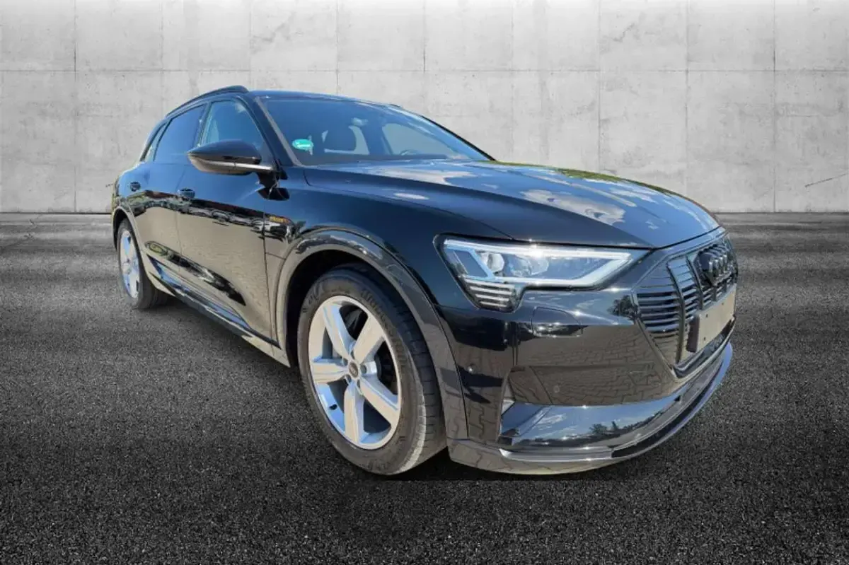 Usata Audi e-tron 158 kW (215 CV) 2022 Nero SUV