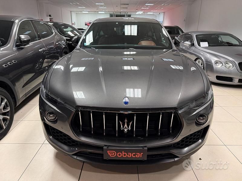 Usata Maserati Levante GranLusso 275 CV (202 kW) 2019 Grigio SUV