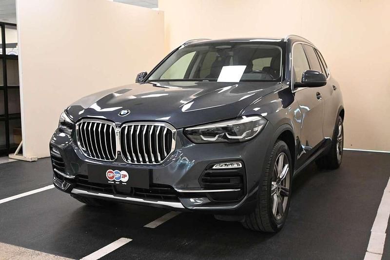 Usata BMW X5 xLine 231 CV (169 kW) 2020 Grigio SUV