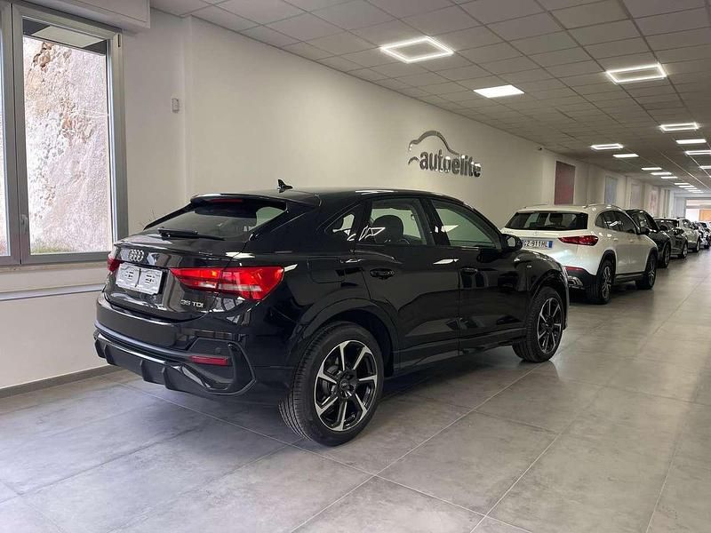 Usata Audi Q3 Sportback S-Line 150 CV (110 kW) 2020 Nero SUV