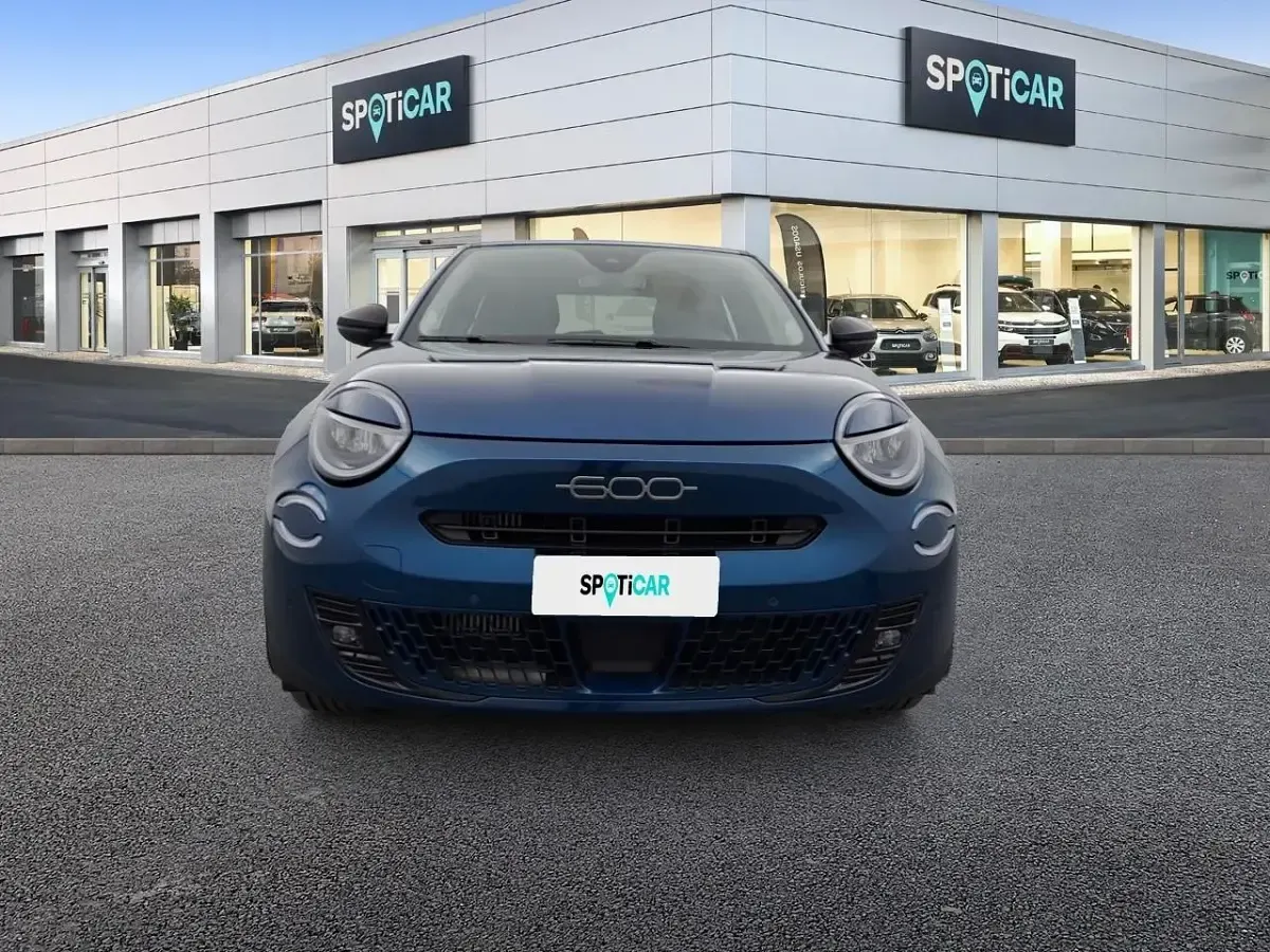 Usata Fiat 600 145 CV (106 kW) 2025 Verde SUV