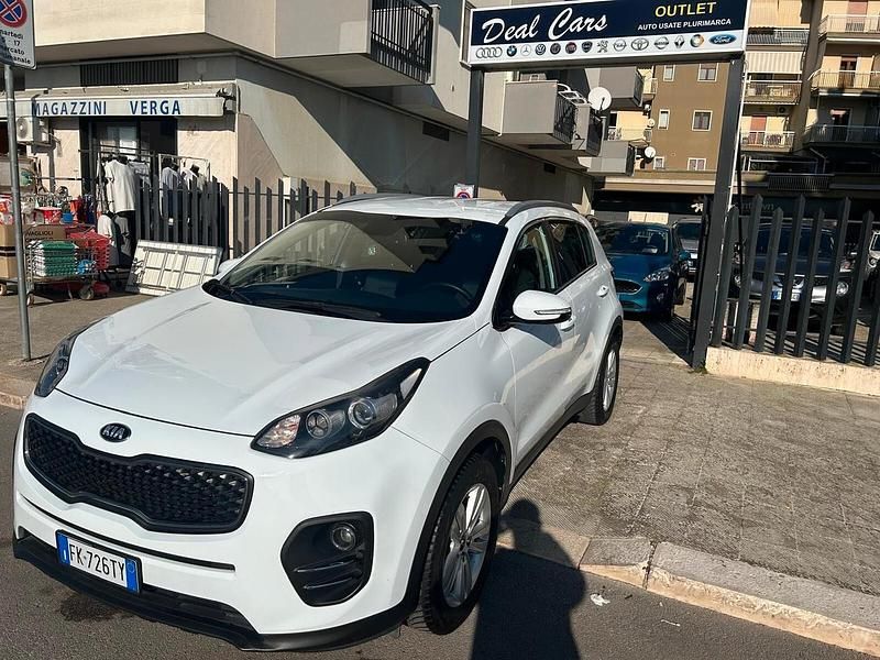 Bianco Usata 2017 Kia Sportage GT-Line SUV | 12.900 € (Buon prezzo) - Immagine 1/4