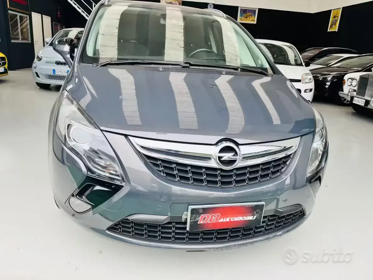 Usata Opel Zafira Tourer Cosmo 131 CV (96 kW) 2016 Grigio Monovolume