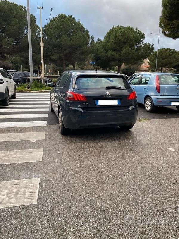 Usata Peugeot 308 110 CV (80 kW) 2019 Berlina