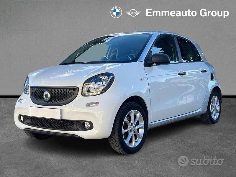 Bianco Usata 2017 Smart ForFour Passion Utilitaria | 9900 € (Cara) - Immagine 1/4