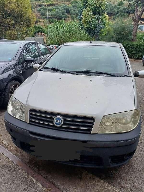 Usata 2006 Fiat Punto Dynamic Tre volumi | 1000 € (Super prezzo) - Immagine 1/4