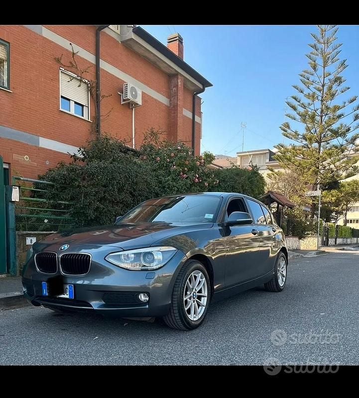 Usata BMW 118 143 CV (105 kW) 2012 Grigio Utilitaria