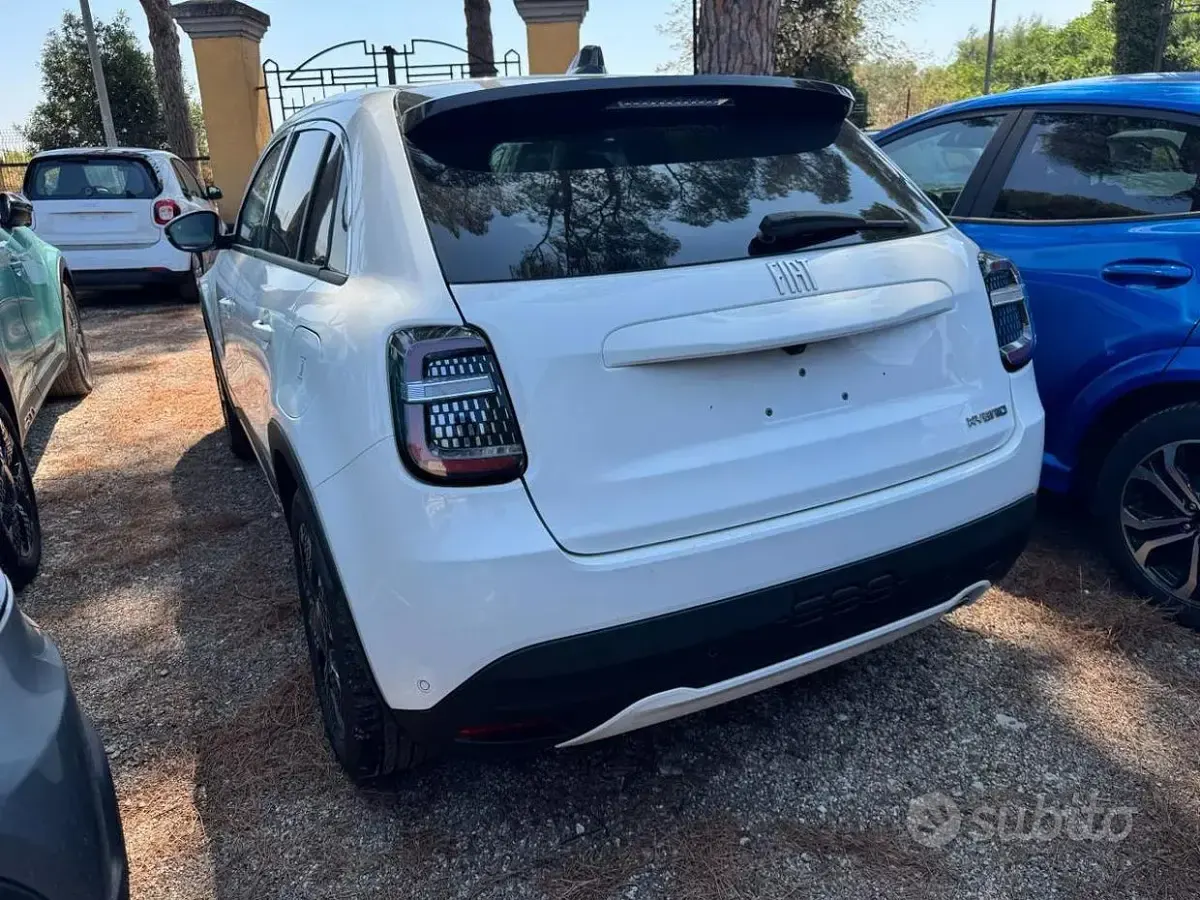 Usata Fiat 600 La Prima 101 CV (74 kW) 2025 Bianco SUV