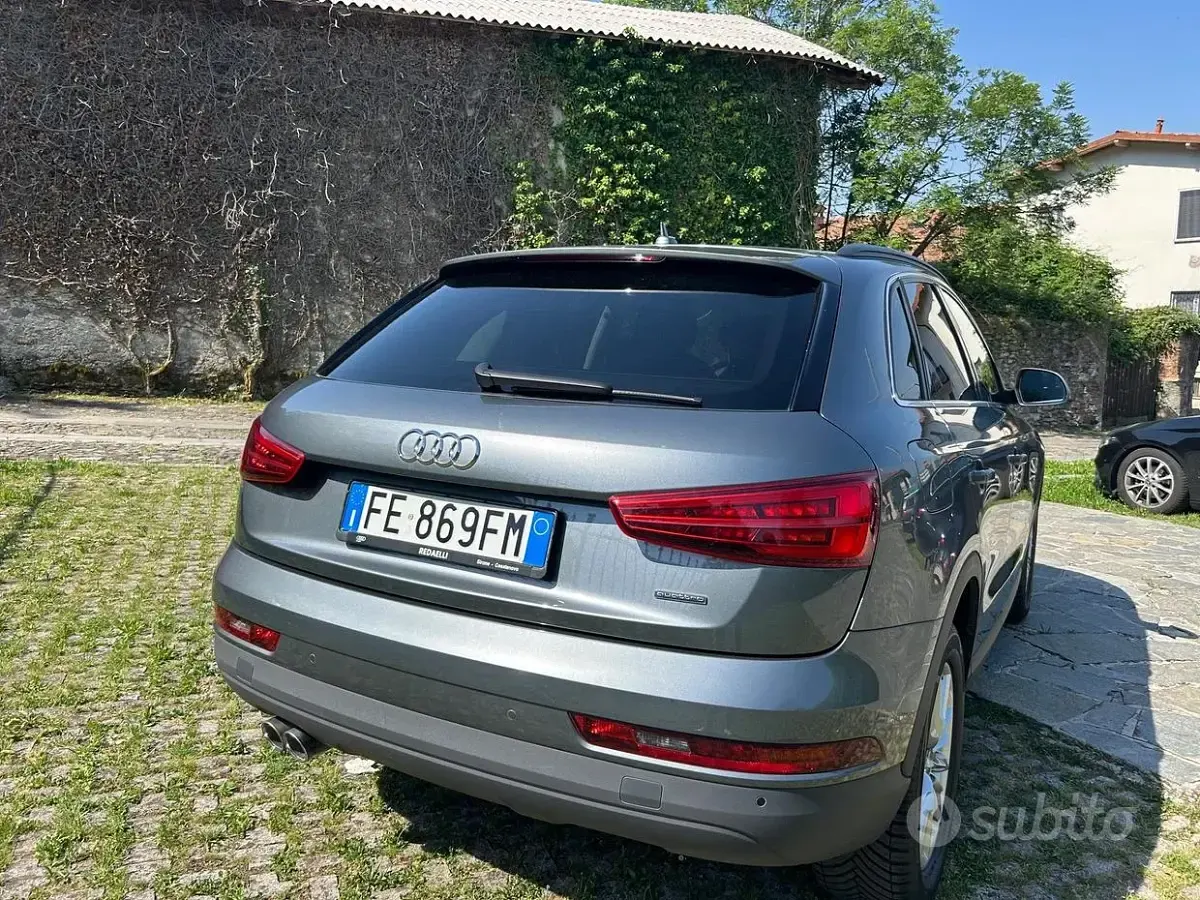 Usata Audi Q3 Design 150 CV (110 kW) 2016 Grigio SUV